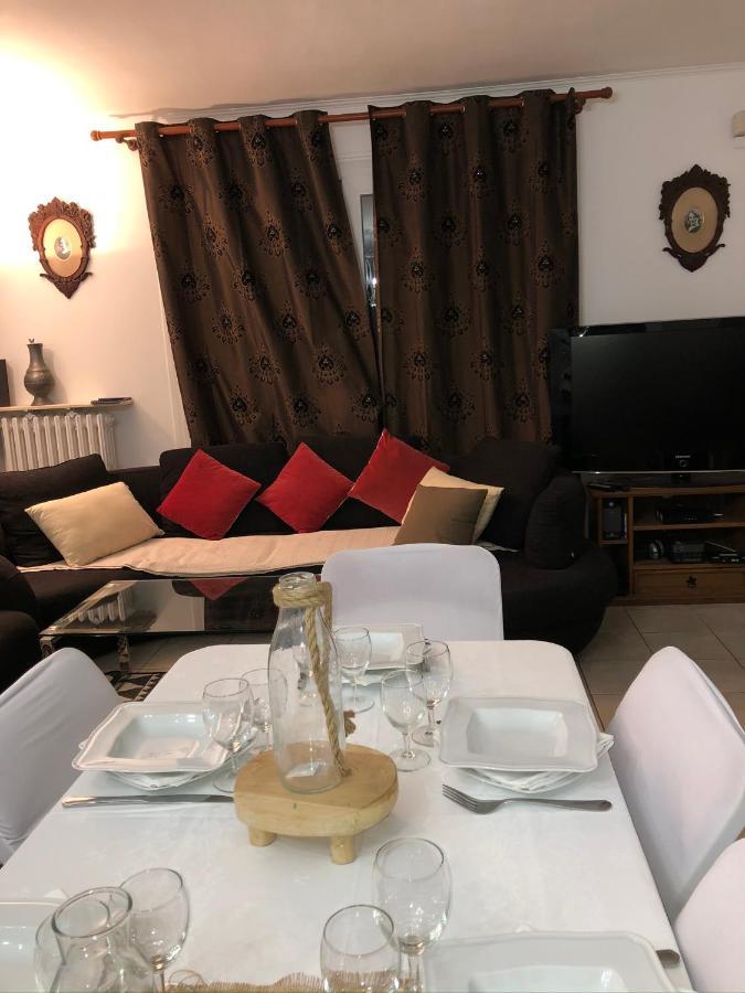 Le Relais De Pierre Acomodação com café da manhã Arpajon Exterior foto